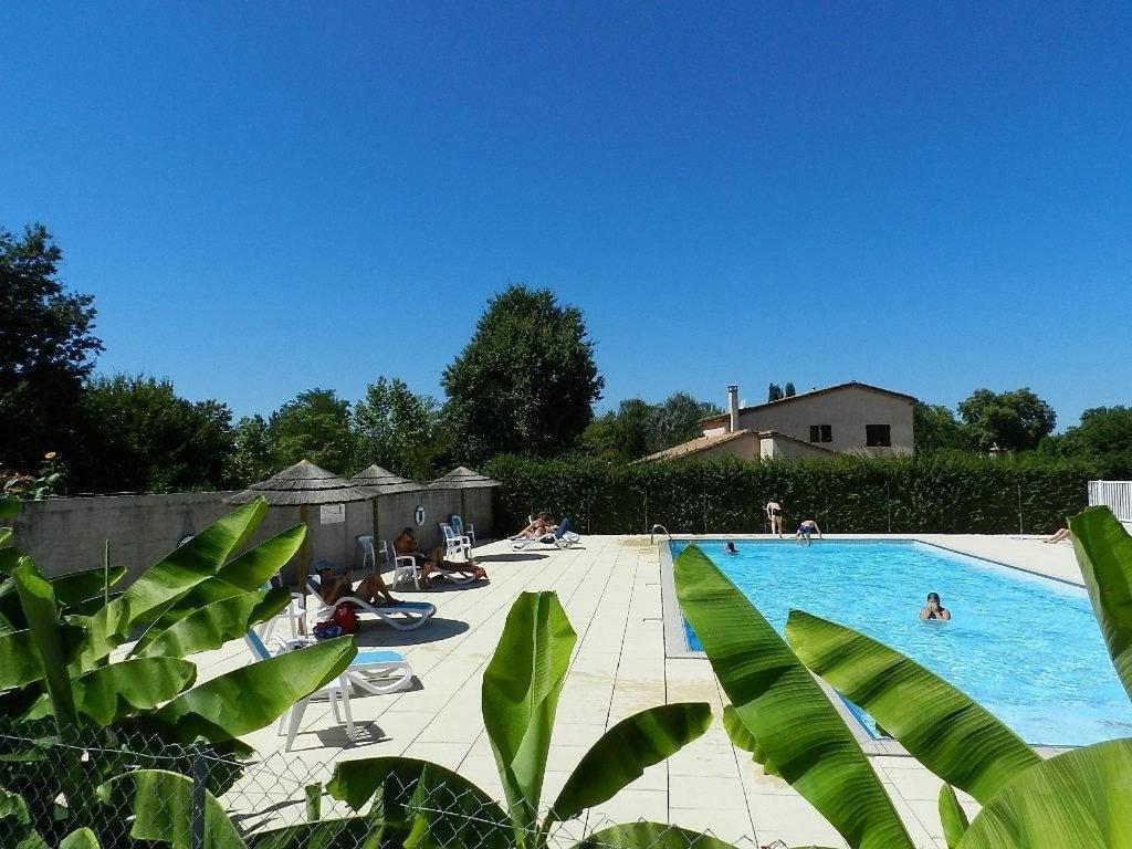 Camping Le Clos De La Lere Cayriech Экстерьер фото