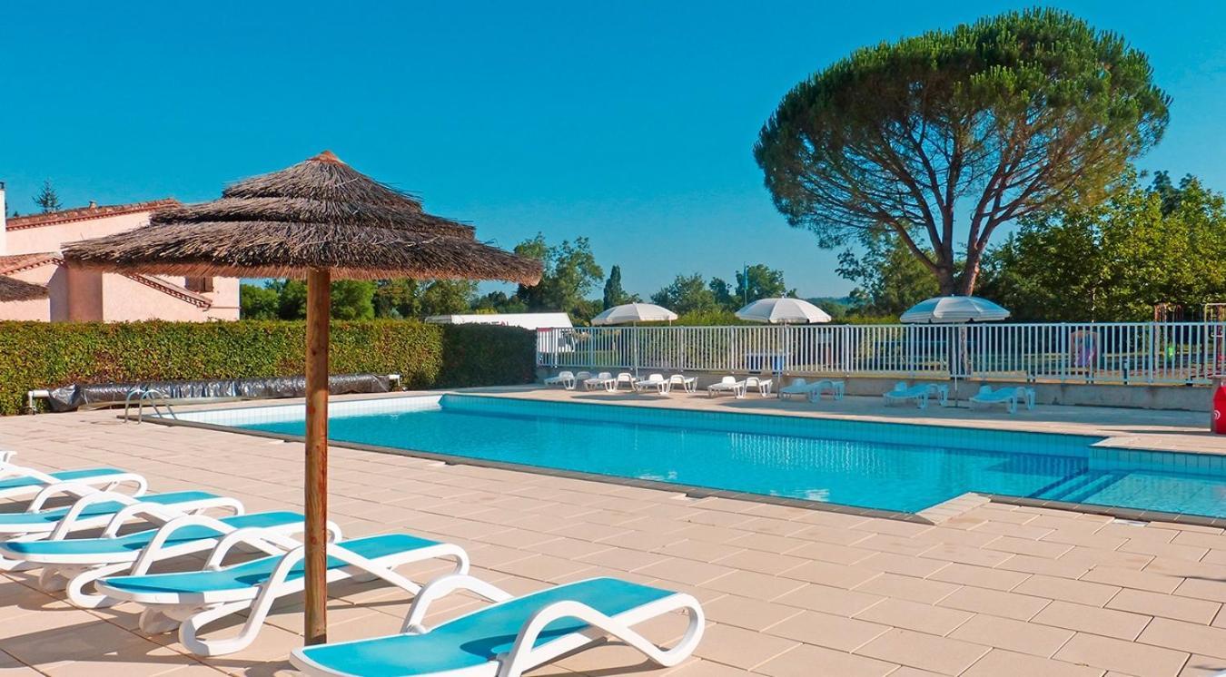 Camping Le Clos De La Lere Cayriech Экстерьер фото